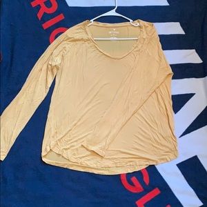 Yellow American eagle soft and sexy T